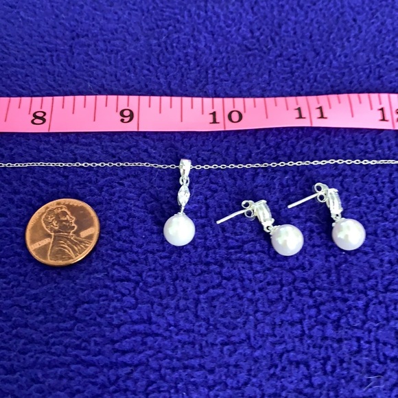 Silver Faux Pearl & Rhinestone Necklace & Earrings - Picture 13 of 14